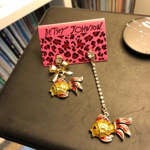 Super cute Betsey Johnson earrings. New!